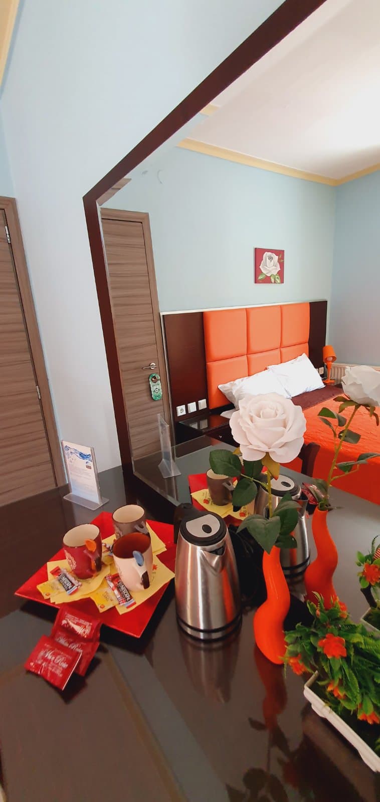 Guest room seen from the doorway